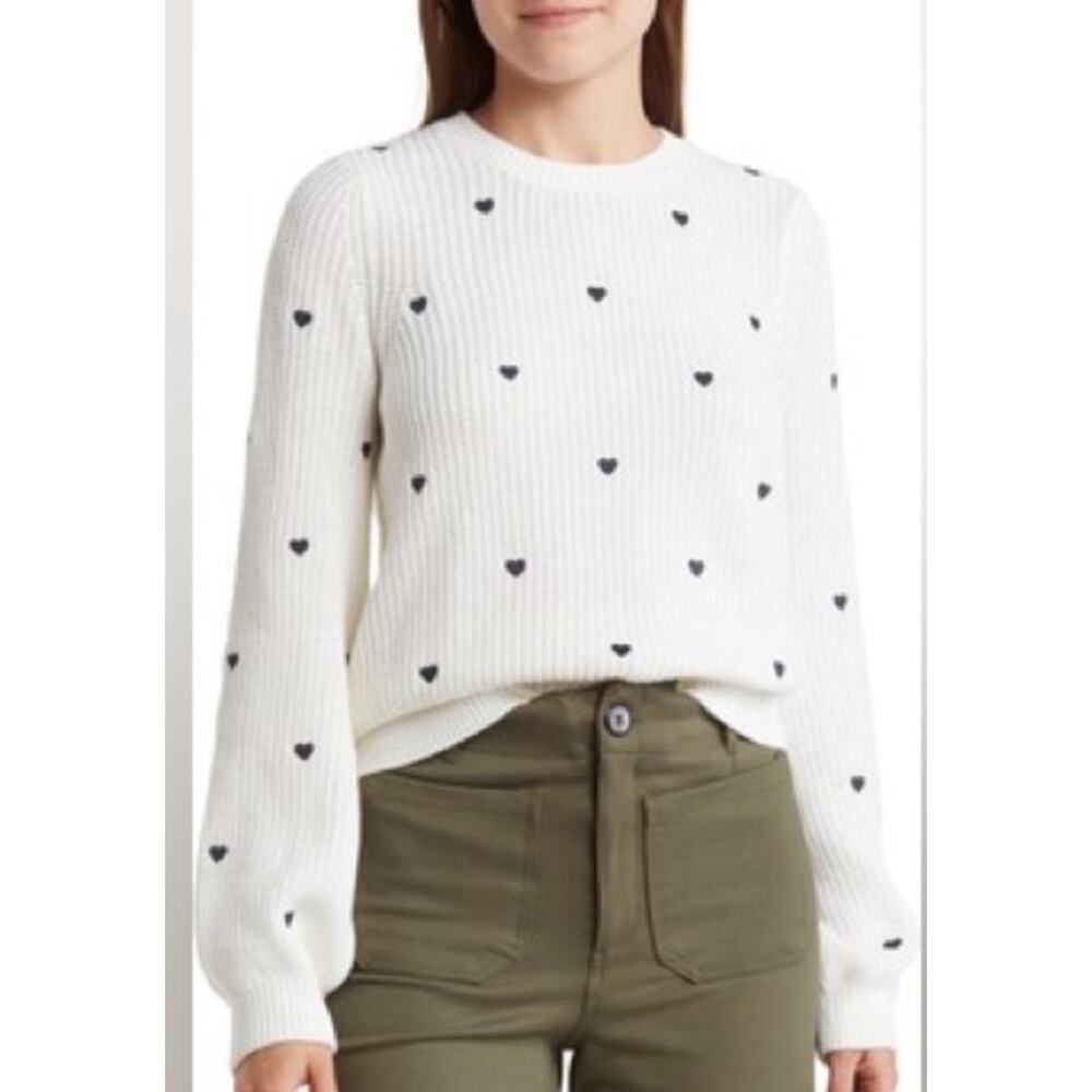Lucky Brand White Ribbed Crewneck Sweater with Black Heart Dots